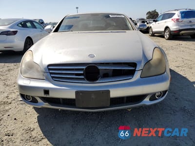 Piąte zdjęcie samochodu w środku: 2006 MERCEDES-BENZ CLS 500C VIN:WDDDJ75XX6A041709 - miniatura