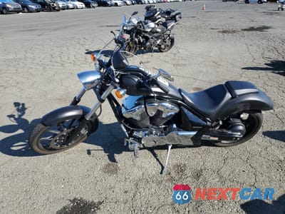 Trzecie zdjęcie samochodu z tyłu: 2015 HONDA VT1300 CX VIN:JH2SC6114FK500175 - miniatura