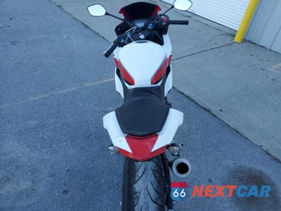 Zdjęcie 6 z 10 samochodu: 2018 HONDA CBR500 R VIN:MLHPC4412J5500145 - miniatura