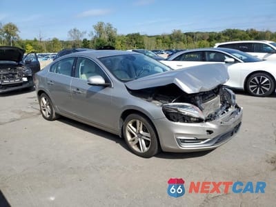 Czwarte zdjęcie samochodu z boku: 2014 VOLVO S60 T5 VIN:YV1612FS3E2294933 - miniatura