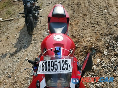 Piąte zdjęcie samochodu w środku: 2021 HONDA CBR600 RR VIN:JH2PC40J9MK700669 - miniatura