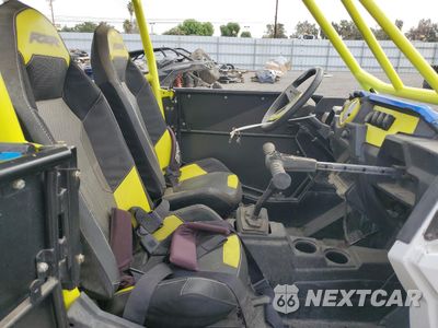 Piąte zdjęcie samochodu w środku: 2017 POLARIS RZR XP 4 1000 EPS VIN:3NSVFE990HF798272 - miniatura