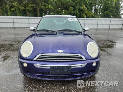 Piąte zdjęcie samochodu w środku: 2006 MINI COOPER VIN:WMWRC33526TJ76351 - miniatura