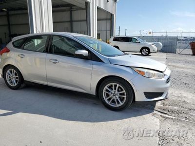 Czwarte zdjęcie samochodu z boku: 2016 FORD FOCUS SE VIN:1FADP3K22GL330993 - miniatura