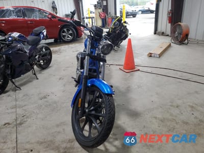 Drugie zdjęcie samochodu z przodu: 2016 HONDA VT1300 CX VIN:JH2SC6127GK101531 - miniatura
