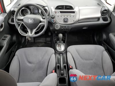 Zdjęcie 8 z 12 samochodu: 2010 HONDA FIT VIN:JHMGE8H20AC019845 - miniatura
