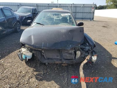 Piąte zdjęcie samochodu w środku: 1999 MITSUBISHI MIRAGE DE VIN:JA3AY26A0XU021702 - miniatura