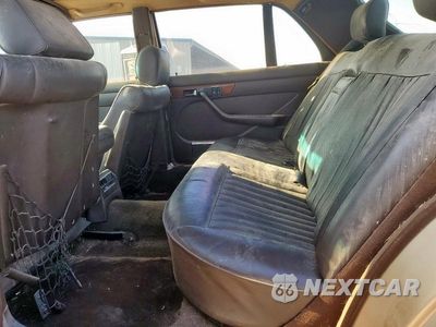 Zdjęcie 10 z 13 samochodu: 1986 MERCEDES-BENZ 420 SEL VIN:WDBCA35D2GA215454 - miniatura
