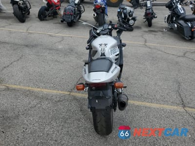 Zdjęcie 6 z 10 samochodu: 2003 HONDA CBR600 F4 VIN:JH2PC35183M400076 - miniatura