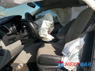 Zdjęcie 7 z 14 samochodu: 2019 KIA SEDONA LX VIN:KNDMB5C11K6500486 - miniatura