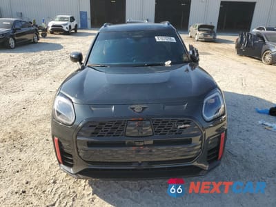 Piąte zdjęcie samochodu w środku: 2025 MINI COUNTRYMAN JCW ALL4 VIN:WMZ33GA07S7S71725 - miniatura