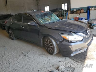 Czwarte zdjęcie samochodu z boku: 2017 NISSAN ALTIMA 2.5 VIN:1N4AL3AP8HC227915 - miniatura