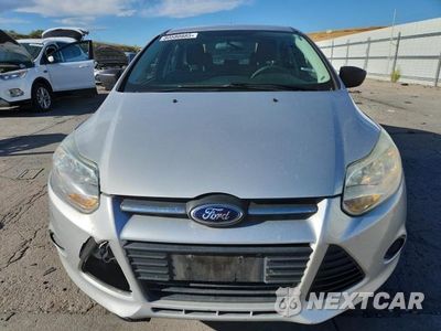 Piąte zdjęcie samochodu w środku: 2014 FORD FOCUS S VIN:1FADP3E26EL294587 - miniatura