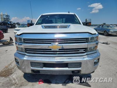 Piąte zdjęcie samochodu w środku: 2018 CHEVROLET SILVERADO K2500 HEAVY DUTY LTZ K2500 HEAVY DUTY LTZ VIN:1GC1KWEY6JF235999 - miniatura