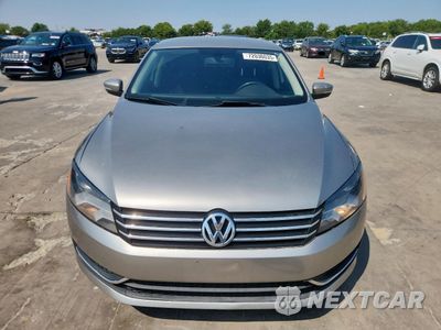 Piąte zdjęcie samochodu w środku: 2014 VOLKSWAGEN PASSAT SE VIN:1VWBP7A35EC003243 - miniatura