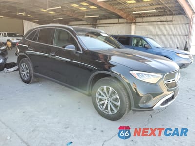 Czwarte zdjęcie samochodu z boku: 2025 MERCEDES-BENZ GLC 300 4MATIC VIN:W1NKM4HB0SF267237 - miniatura
