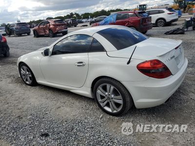 Drugie zdjęcie samochodu z przodu: 2011 MERCEDES-BENZ SLK 300 VIN:WDBWK5EA3BF238653 - miniatura