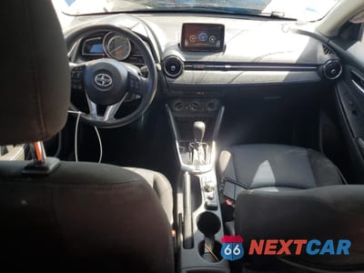 Zdjęcie 8 z 12 samochodu: 2016 TOYOTA SCION IA VIN:3MYDLBZV0GY137797 - miniatura
