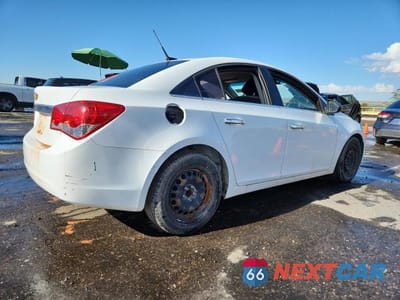 Trzecie zdjęcie samochodu z tyłu: 2012 CHEVROLET CRUZE LS VIN:1G1PC5SH3C7261746 - miniatura