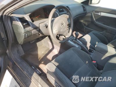Zdjęcie 8 z 12 samochodu: 2003 HONDA ACCORD EX VIN:1HGCM72643A009215 - miniatura