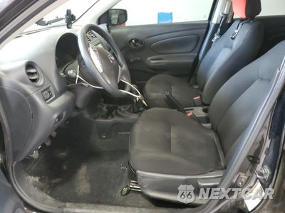 Zdjęcie 7 z 14 samochodu: 2019 NISSAN VERSA S VIN:3N1CN7AP5KL808212 - miniatura