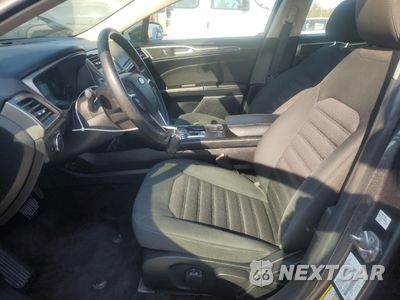 Zdjęcie 7 z 13 samochodu: 2017 FORD FUSION S VIN:3FA6P0G78HR354357 - miniatura
