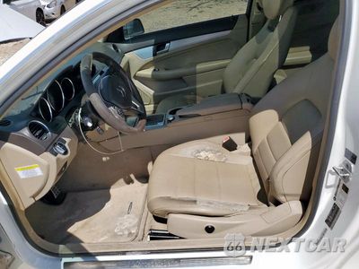 Zdjęcie 7 z 12 samochodu: 2013 MERCEDES-BENZ C 250 VIN:WDDGJ4HB7DG011248 - miniatura