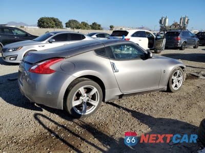 Trzecie zdjęcie samochodu z tyłu: 2010 NISSAN 370Z VIN:JN1AZ4EH2AM506040 - miniatura