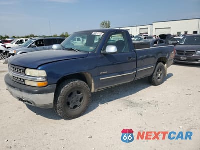 1999 CHEVROLET SILVERADO K1500 1GCEK14T0XE115205 - główne zdjęcie licytacji z USA - miniatura