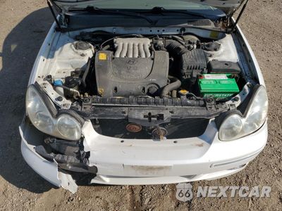Zdjęcie 11 z 12 samochodu: 2002 HYUNDAI SONATA GLS VIN:KMHWF35H12A689693 - miniatura
