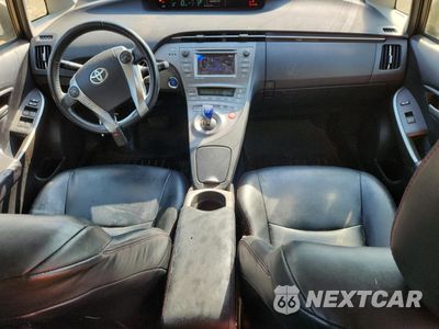 Zdjęcie 8 z 12 samochodu: 2013 TOYOTA PRIUS VIN:JTDKN3DU5D1635434 - miniatura