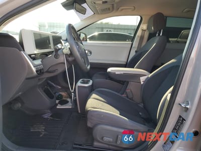 Zdjęcie 7 z 13 samochodu: 2022 HYUNDAI IONIQ 5 SE VIN:KM8KM4AE2NU099558 - miniatura