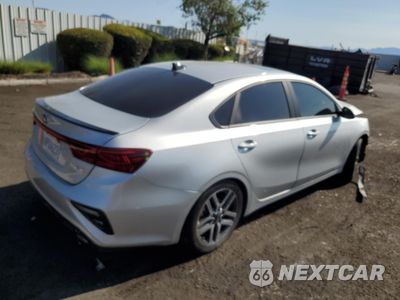 Trzecie zdjęcie samochodu z tyłu: 2020 KIA FORTE EX VIN:3KPF54AD9LE208121 - miniatura