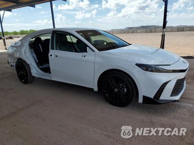 Czwarte zdjęcie samochodu z boku: 2025 TOYOTA CAMRY XSE VIN:4T1DAACK5SU600652 - miniatura