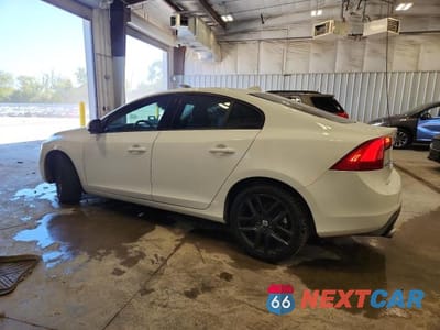 Drugie zdjęcie samochodu z przodu: 2017 VOLVO S60 VIN:YV126MFL8H2436993 - miniatura