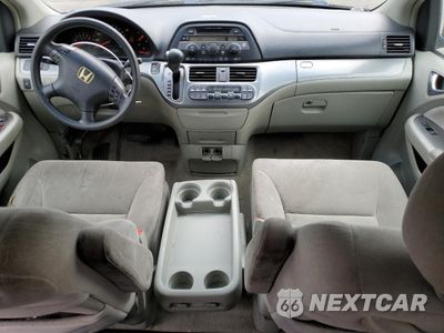 Zdjęcie 8 z 13 samochodu: 2006 HONDA ODYSSEY EX VIN:5FNRL38486B052672 - miniatura