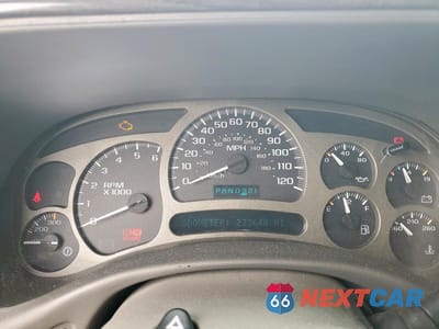 Zdjęcie 9 z 13 samochodu: 2004 GMC YUKON XL DENALI VIN:1GKFK66U14J266178 - miniatura