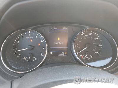 Zdjęcie 9 z 16 samochodu: 2018 NISSAN ROGUE S VIN:5N1AT2MTXJC800036 - miniatura