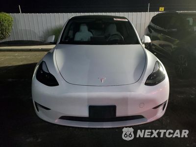 Piąte zdjęcie samochodu w środku: 2024 TESLA MODEL Y VIN:7SAYGAEE4RF074337 - miniatura