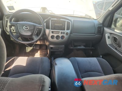 Zdjęcie 8 z 13 samochodu: 2003 MAZDA TRIBUTE LX VIN:4F2YZ94183KM07475 - miniatura