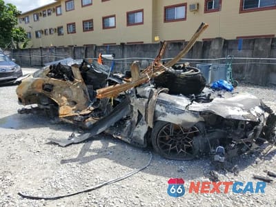 Czwarte zdjęcie samochodu z boku: 2022 BMW M8 VIN:WBSAE0C0XNCJ24776 - miniatura