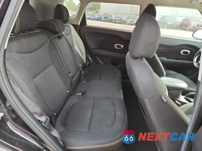 Zdjęcie 11 z 13 samochodu: 2015 KIA SOUL + VIN:KNDJP3A56F7203518 - miniatura