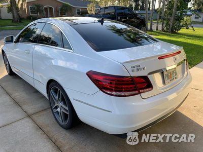Trzecie zdjęcie samochodu z tyłu: 2014 MERCEDES-BENZ E 350 4MATIC VIN:WDDKJ8JB7EF272821 - miniatura