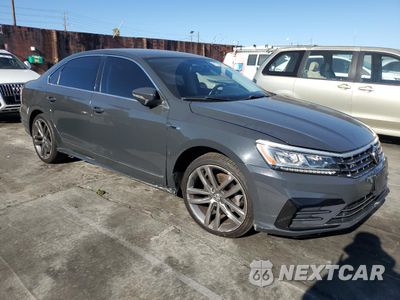 Czwarte zdjęcie samochodu z boku: 2017 VOLKSWAGEN PASSAT R-LINE VIN:1VWDT7A30HC005443 - miniatura