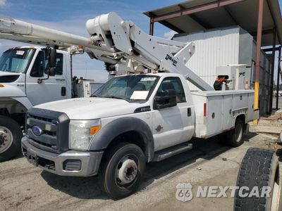 Trzecie zdjęcie samochodu z tyłu: 2016 FORD F550 SUPER DUTY BUCKET TRUCK VIN:1FDUF5GTXGED33182 - miniatura