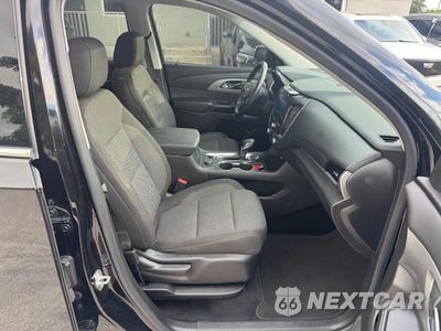 Zdjęcie 7 z 15 samochodu: 2021 CHEVROLET TRAVERSE LT VIN:1GNERGKW7MJ168621 - miniatura