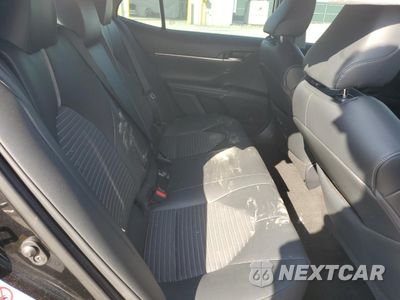 Zdjęcie 10 z 15 samochodu: 2019 TOYOTA CAMRY L VIN:4T1B11HK3KU725519 - miniatura