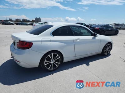Trzecie zdjęcie samochodu z tyłu: 2015 BMW 228 I VIN:WBA1F5C55FV256473 - miniatura