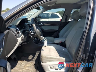 Zdjęcie 7 z 14 samochodu: 2015 AUDI Q3 PREMIUM PLUS VIN:WA1EFCFS1FR014020 - miniatura