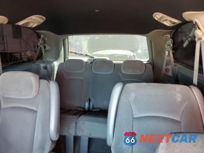 Zdjęcie 10 z 13 samochodu: 2006 DODGE GRAND CARAVAN SXT VIN:2D4GP44L96R838177 - miniatura